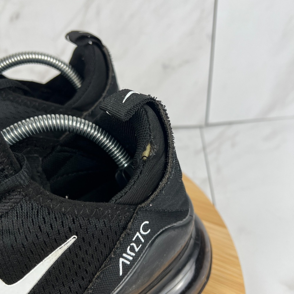 Nike Air Max 270 Mens Size 10 Black White Running Sneakers Shoes AH8050-002 - Picture 4 of 13